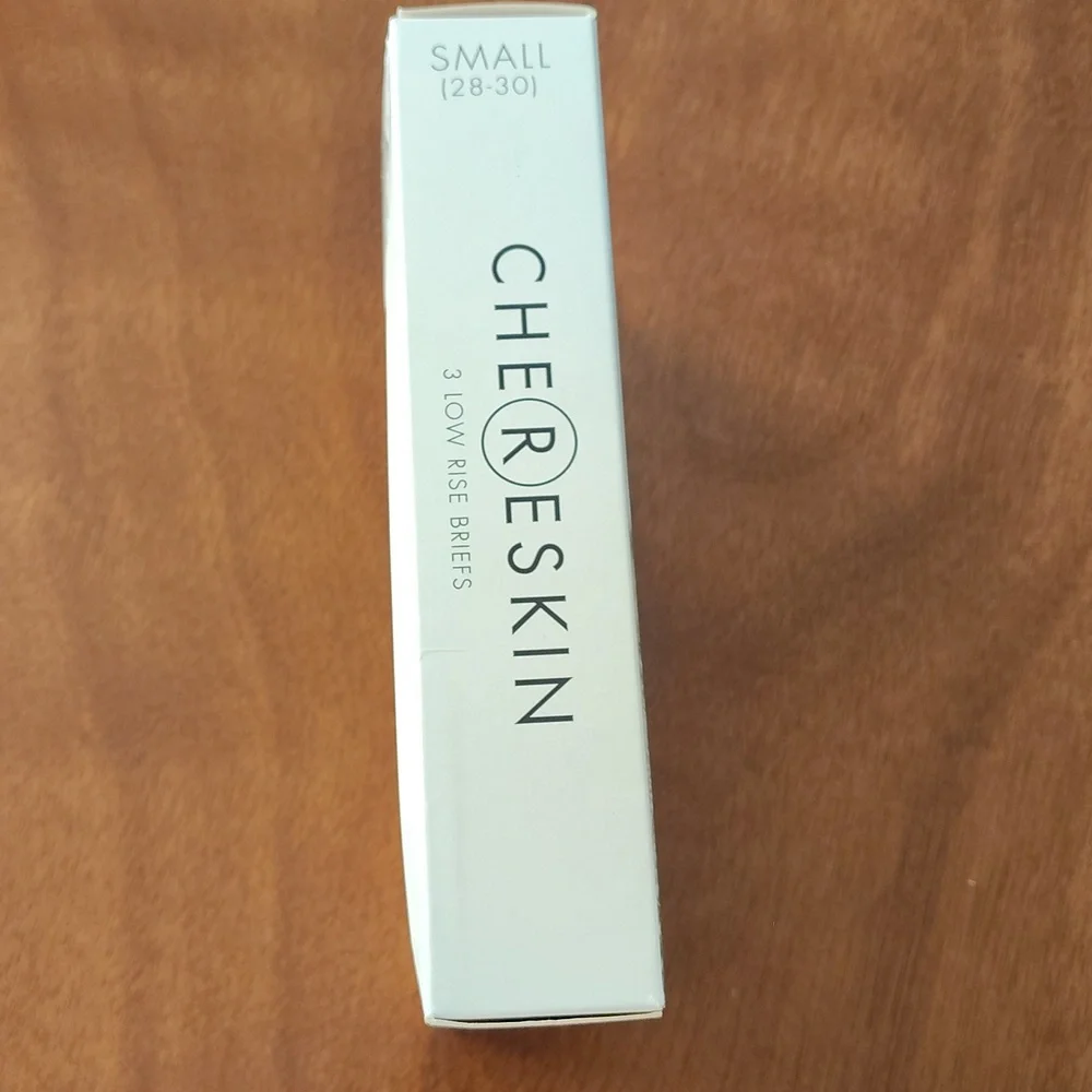 Vintage Chereskin Men's 3 Pack Low Rise Briefs (S, White) - Picture 4 of 5